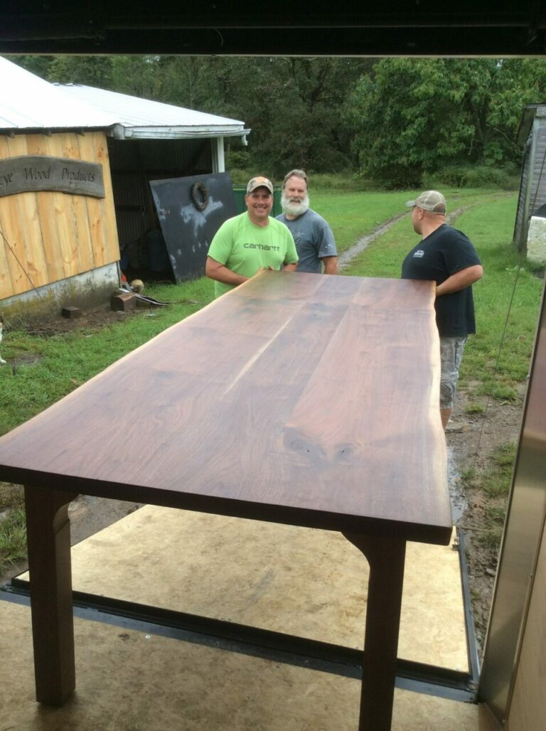 41991693 1870163343037987 5656218530056503296 n 768x1028